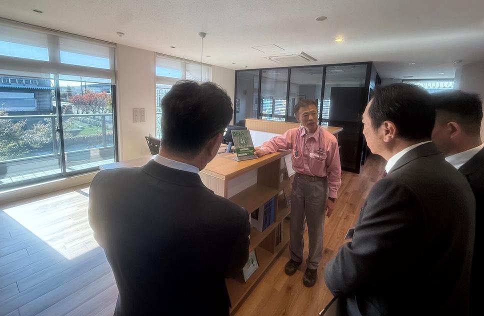 市長がたずねる 積水ハウス見学1