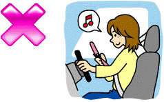 スマホを見て運転する女性