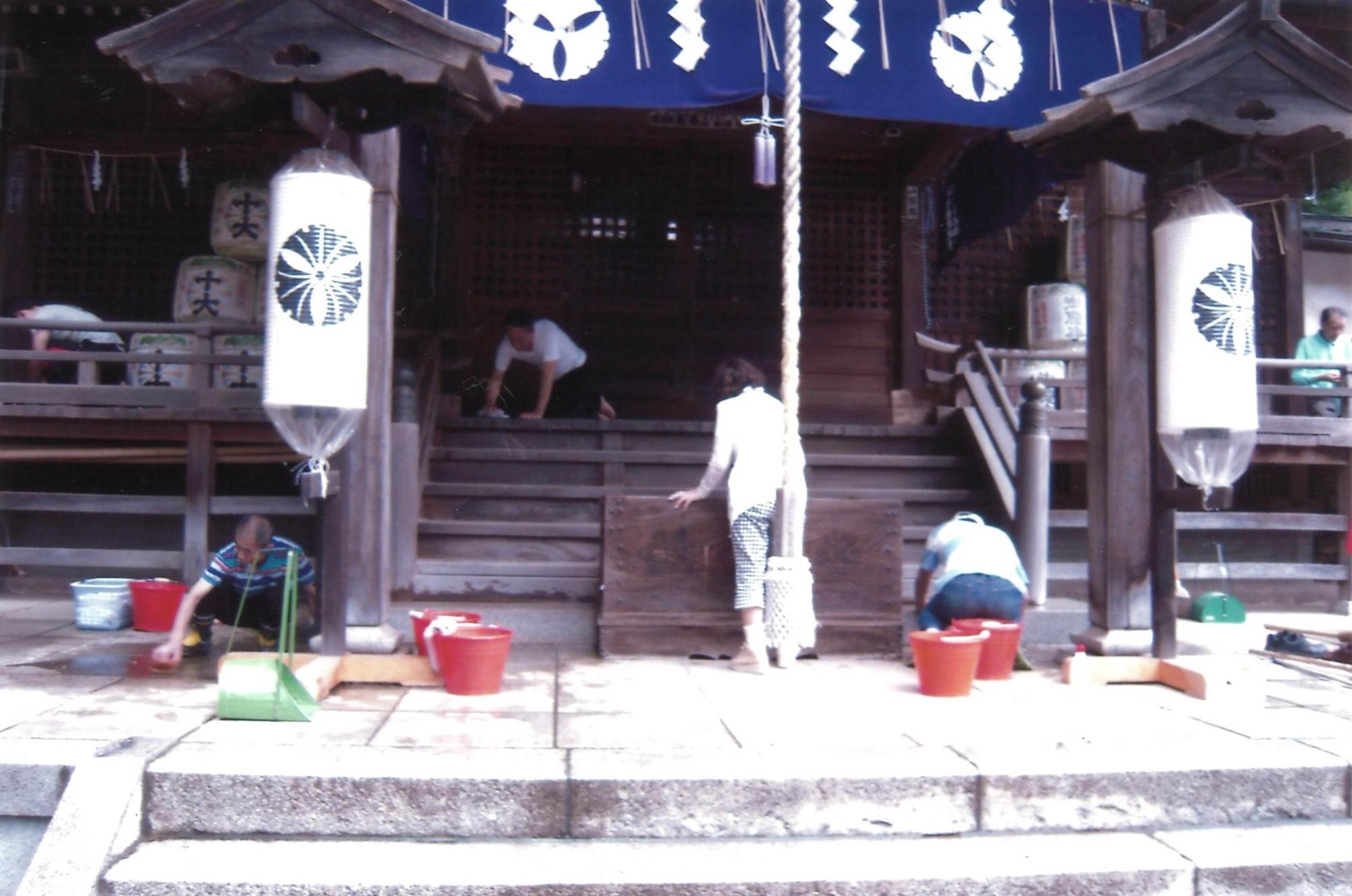 古河を美しくする会境内前
