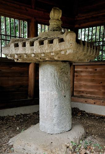 石造宝塔