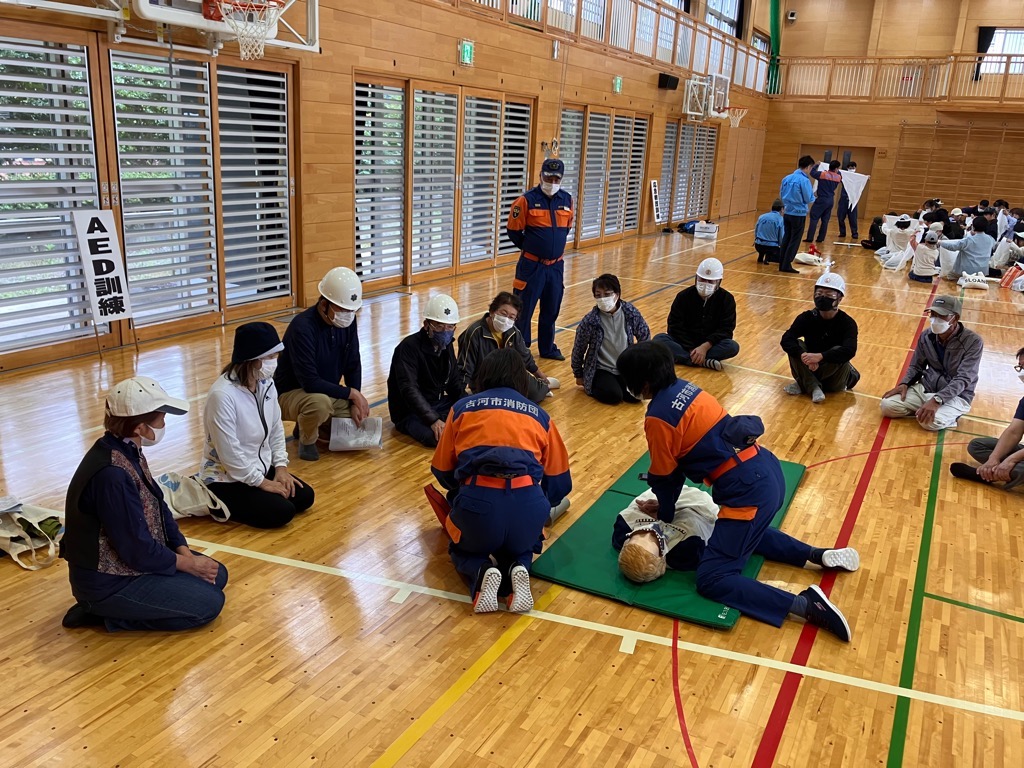 AED訓練・応急救護訓練の様子