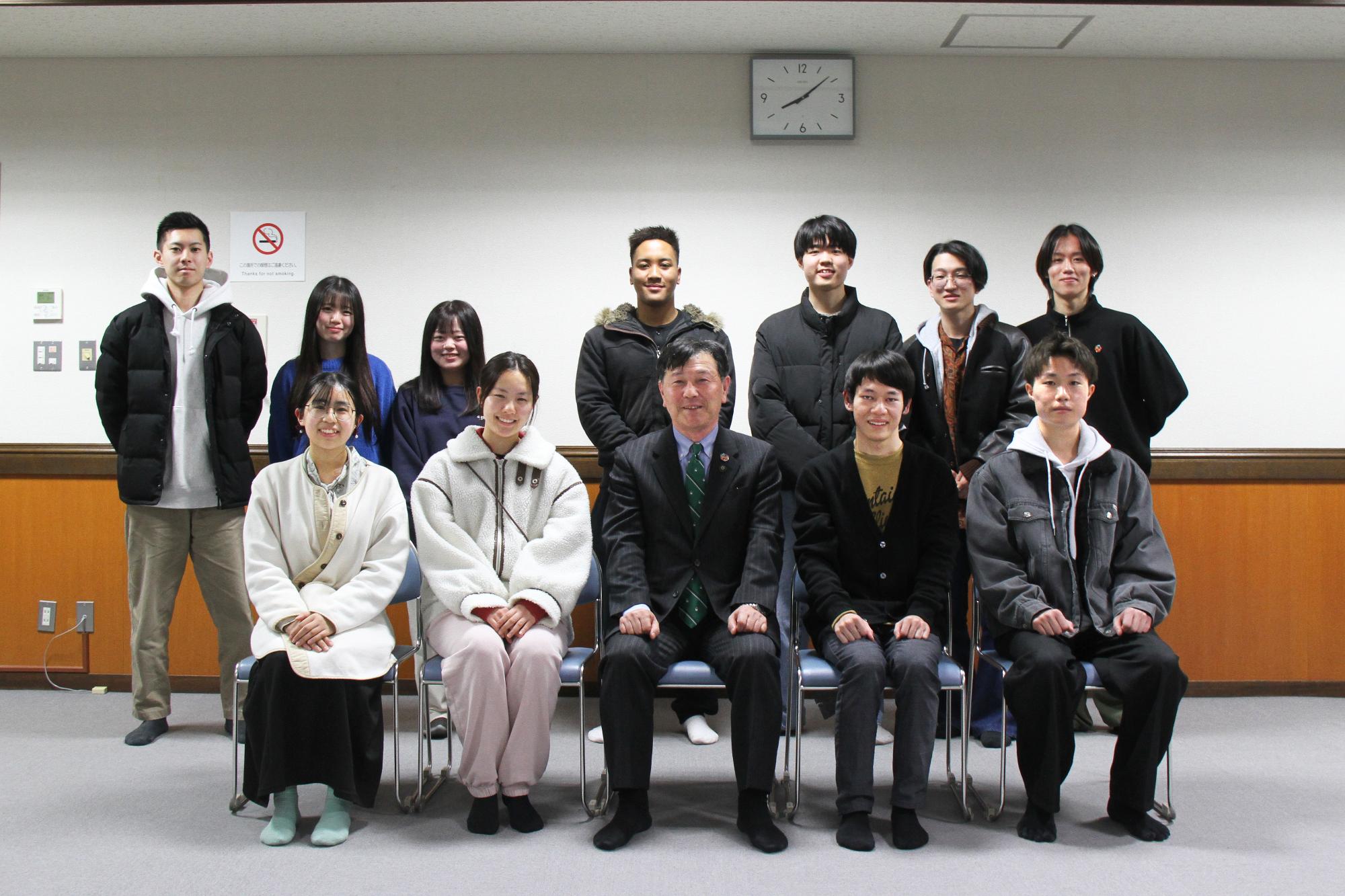 市長がたずねる 二十歳のつどい 集合写真