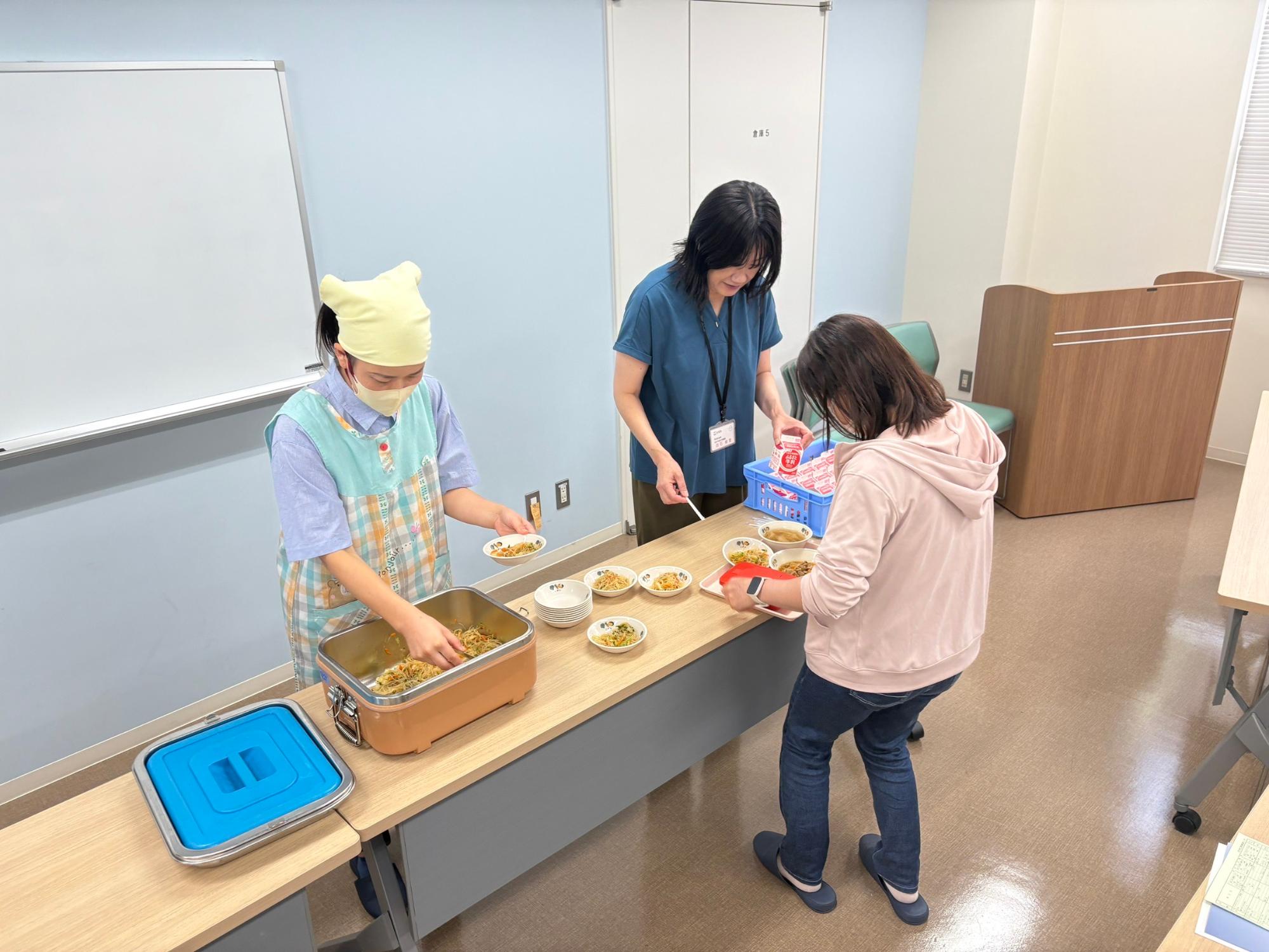配膳