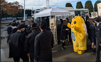 たくさんの生徒たち