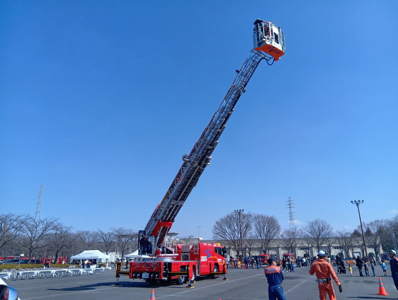はしご車乗車体験